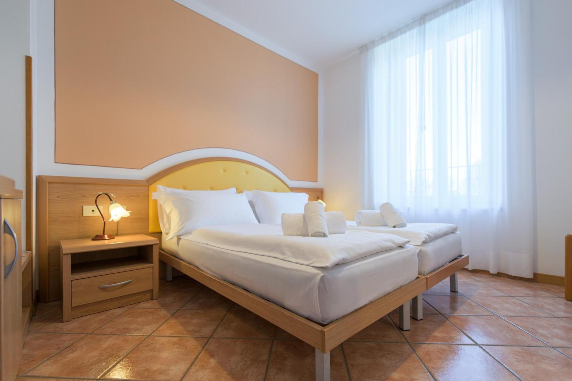 Hotel Antico Monastero Toscolano-Maderno Camera foto